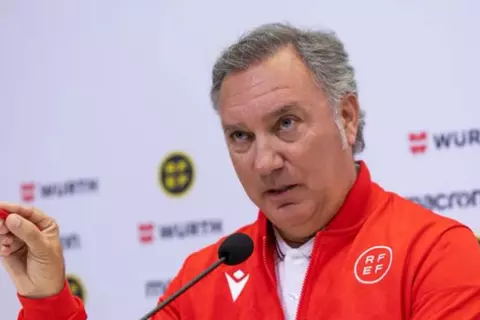 رسميًا.. الاتحاد الإسباني يعلن إقالة لجنة الحكام